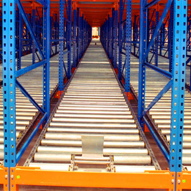 Rayonnage à palettes à flux par gravité pour protection contre la corrosion à usage intensif pour le stockage